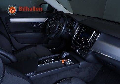 Volvo V90, 2021