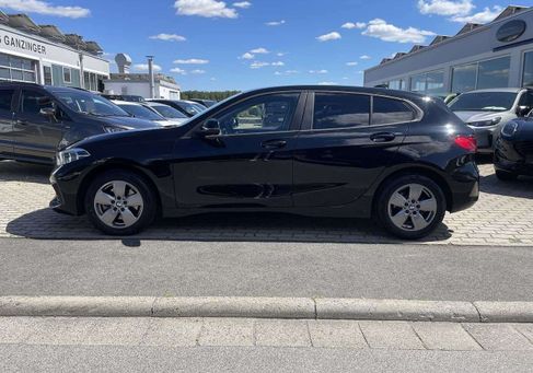 BMW 118, 2023