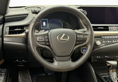 Lexus ES, 2021