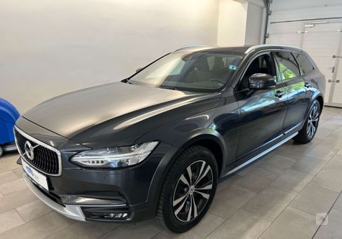 Volvo V90 Cross Country, 2020