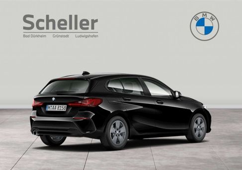 BMW 118, 2023