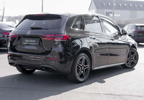 Mercedes-Benz B 250, 2022