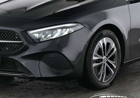 Mercedes-Benz A 200, 2025