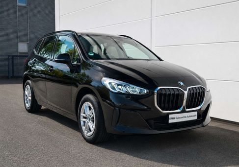 BMW 216, 2025