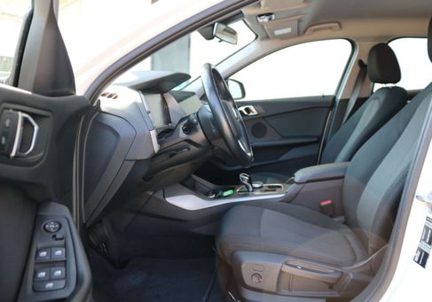 BMW 118, 2023