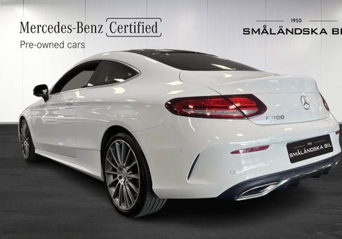 Mercedes-Benz C 300, 2021