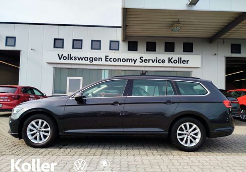 Volkswagen Passat, 2023