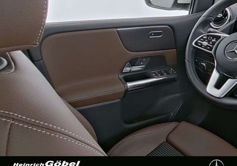 Mercedes-Benz B 250, 2022