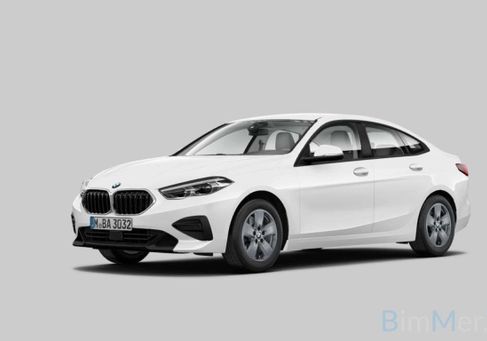 BMW 216, 2022