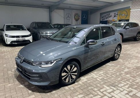 Volkswagen Golf, 2025