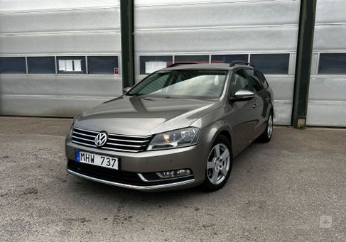 Volkswagen Passat Variant, 2012