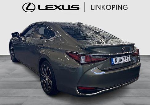 Lexus ES, 2023