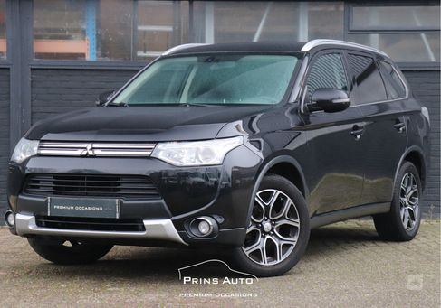 Mitsubishi Outlander, 2015