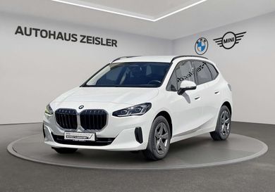 BMW 220, 2025
