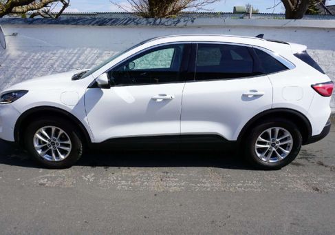Ford Kuga, 2021