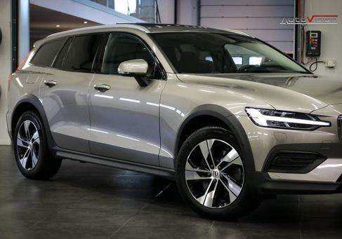 Volvo V60 Cross Country, 2022