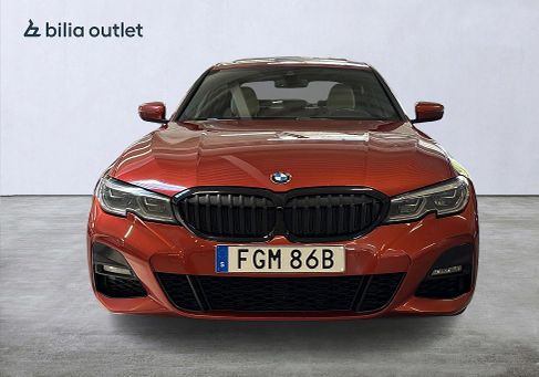 BMW 330, 2020
