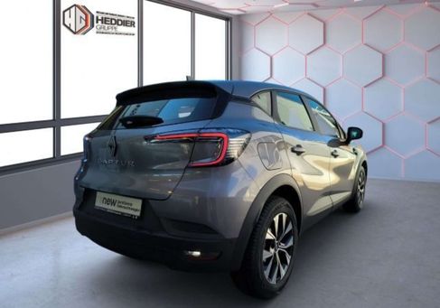 Renault Captur, 2025 3