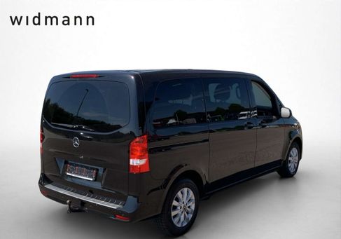 Mercedes-Benz V 220, 2023