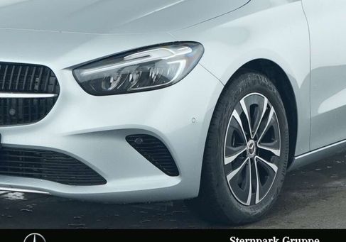 Mercedes-Benz B 200, 2024