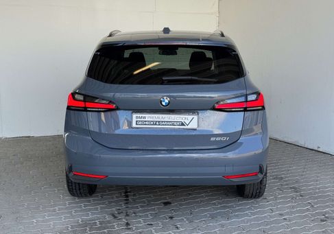 BMW 220, 2025 3
