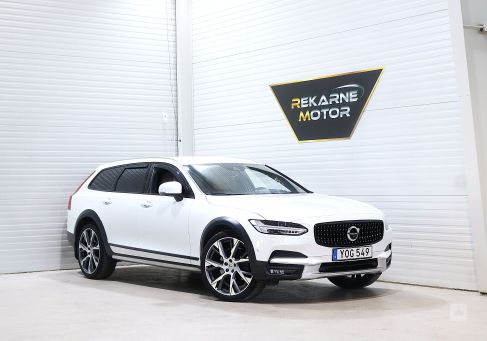 Volvo V90 Cross Country, 2018