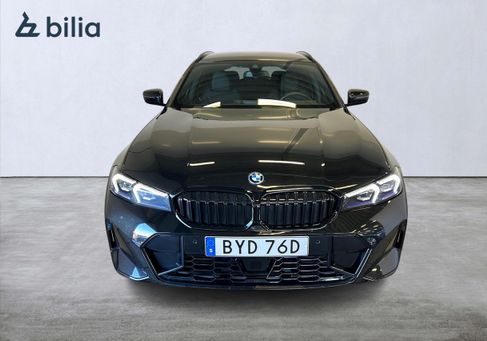 BMW 330, 2026