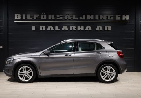 Mercedes-Benz GLA 220, 2015