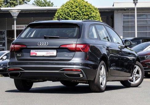 Audi A4, 2022