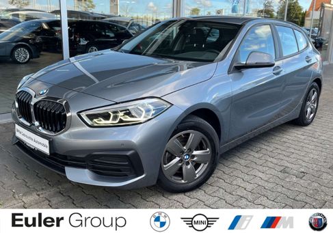 BMW 118, 2022