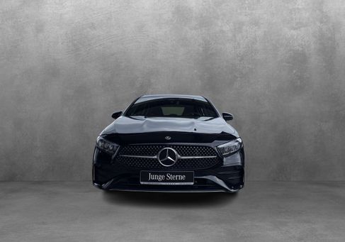 Mercedes-Benz A 180, 2025