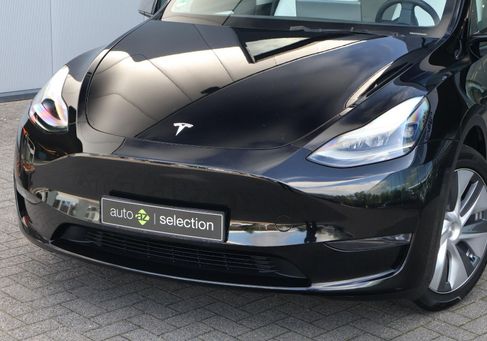 Tesla Model Y, 2023 3
