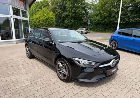 Mercedes-Benz CLA 200, 2022
