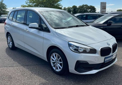 BMW 216, 2021 2