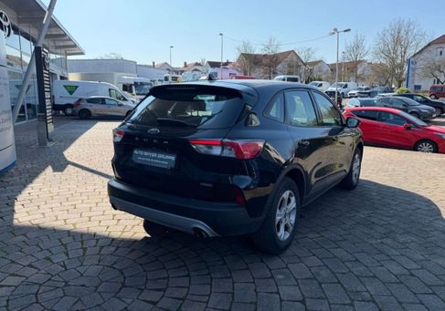 Ford Kuga, 2021