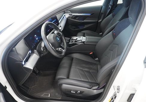 BMW 550, 2025