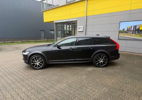 Volvo V90 Cross Country, 2019