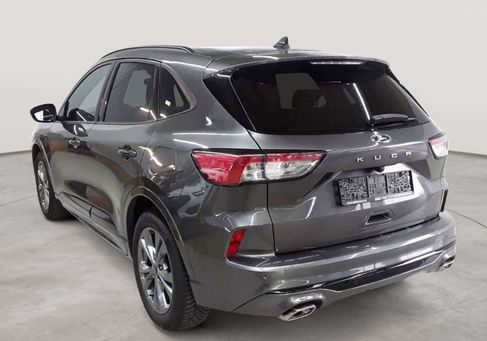 Ford Kuga, 2022