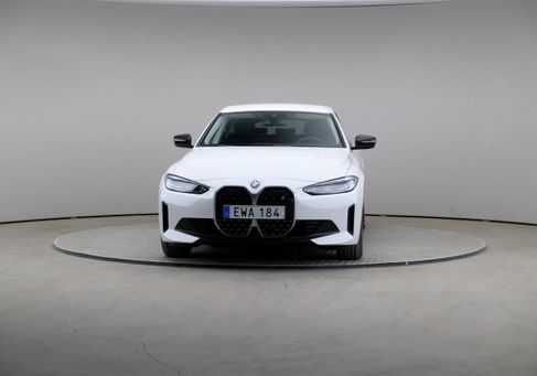 BMW i4, 2024