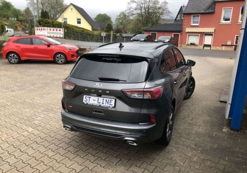 Ford Kuga, 2022
