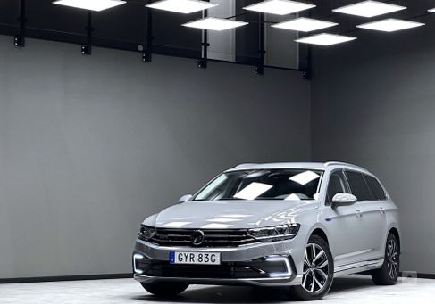 Volkswagen Passat Variant, 2023