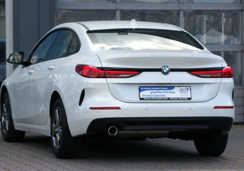 BMW 216, 2023