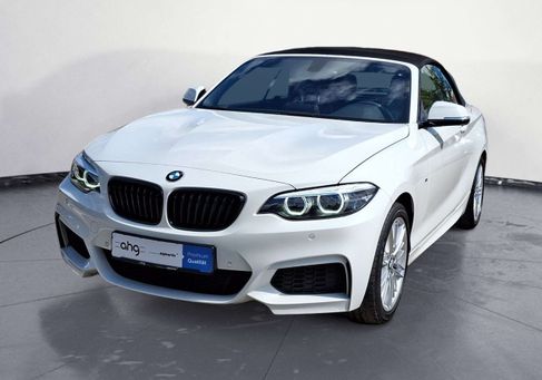 BMW 218, 2020