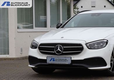 Mercedes-Benz E 220, 2022