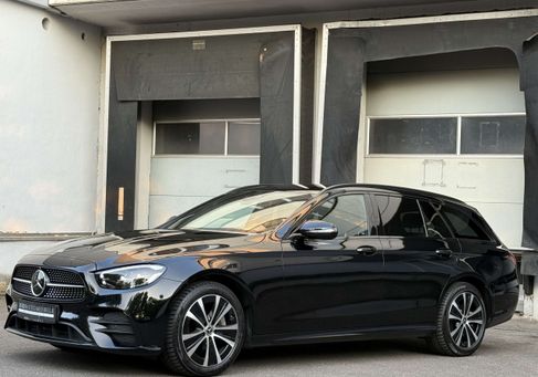 Mercedes-Benz E 300, 2022