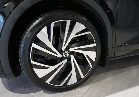 Volkswagen ID.4, 2023 2