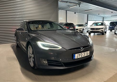Tesla Model S, 2020 3