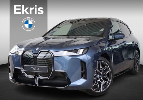 BMW iX, 2025