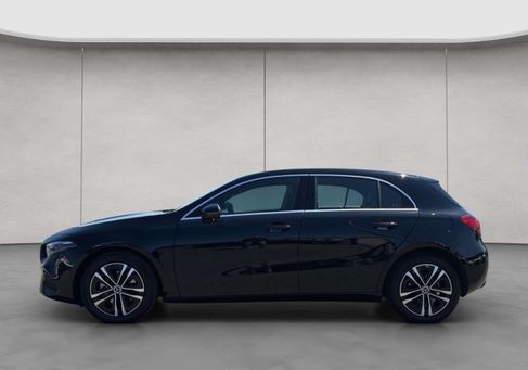 Mercedes-Benz A 180, 2025