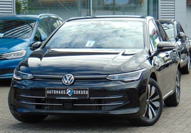 Volkswagen Golf, 2024